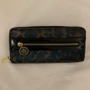 Anne Klein wallet